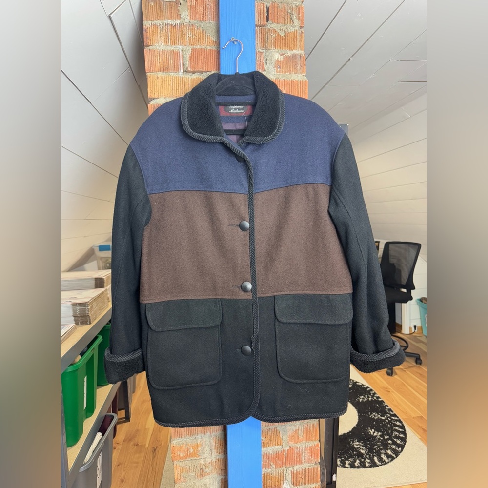 Stephanie Mathew’s Wool Colorblock Coat - Picture 4 of 6